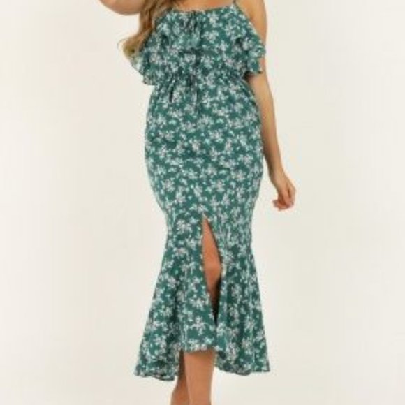 Showpo Chasing Butterflies Green Maxi Dress Sz 1X - Picture 2 of 2